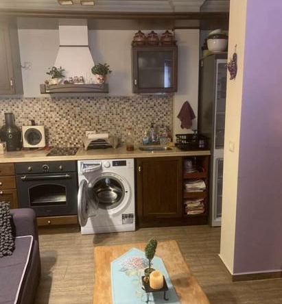 Дава се под наем Двустаен апартамент в Бургас, Възраждане - 65 кв.м за 663 € - Снимка #1