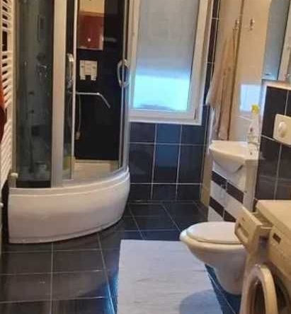 Дава се под наем Едностаен апартамент в Пловдив, Център - 29 кв.м за 153 € - Снимка #1