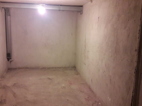 Дава се под наем Гараж / Паркомясто в София, Редута - 12 кв.м за 76.5 € - Снимка #1