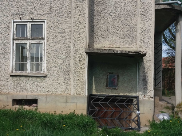 Къща в с. Катунец, Област Ловеч - 950 кв.м за 22 €/кв.м - Снимка #1