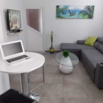 Дава се под наем Тристаен апартамент в Варна, Бизнес хотел - 86 кв.м за 900 € - Снимка #1