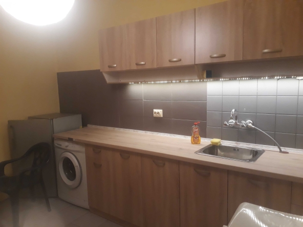 Дава се под наем Двустаен апартамент в София, Лозенец - 60 кв.м за 568.14 € - Снимка #1