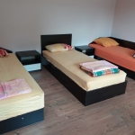 Дава се под наем Етаж от къща в с. Казичене, Област София-град - 100 кв.м за 7.65 € - Снимка #1