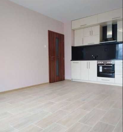 Дава се под наем Тристаен апартамент в София, Редута - 66 кв.м за 663 € - Снимка #1