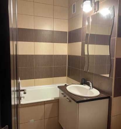 Дава се под наем Едностаен апартамент в Пловдив, Тракия - 40 кв.м за 178.5 € - Снимка #1