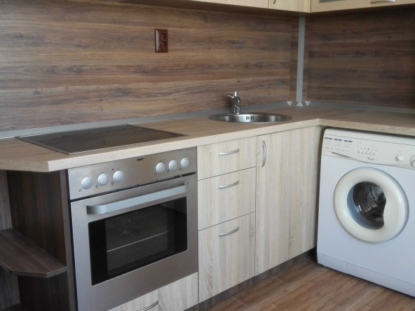 Дава се под наем Двустаен апартамент в Казанлък - 78 кв.м за 280.5 € - Снимка #1