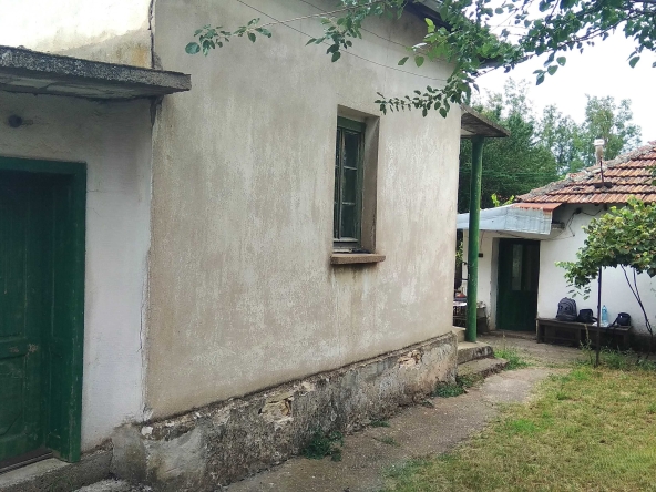 Къща в с. Громшин, Област Монтана - 150 кв.м за 58 €/кв.м - Снимка #1