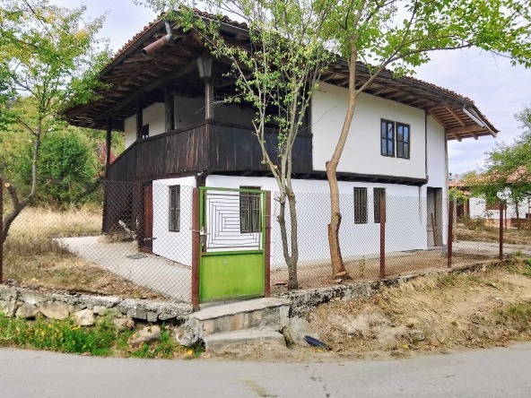 Къща в Елена - 150 кв.м за 534 €/кв.м - Снимка #1