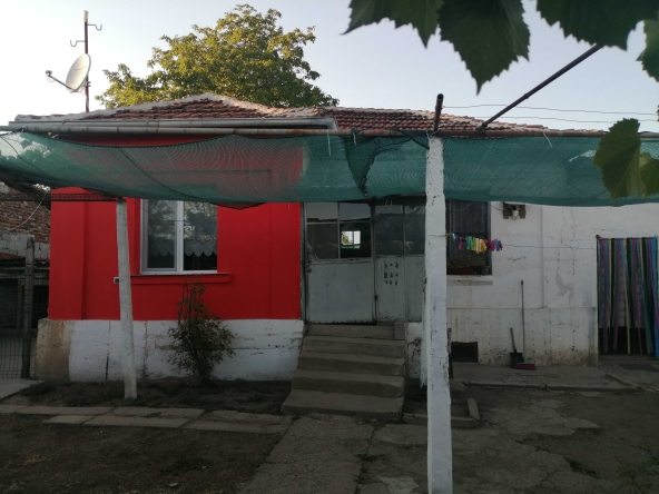 Къща в Пазарджик, Запад - 48 кв.м за 691 €/кв.м - Снимка #1