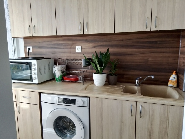 Дава се под наем Тристаен апартамент в Варна, Спортна зала - 90 кв.м за 510 € - Снимка #1