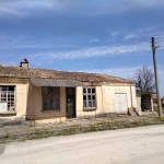 Дава се под наем Промишлена сграда в с. Имренчево, Област Шумен - 109 кв.м за 298.86 € - Снимка #1