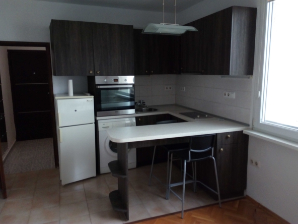 Дава се под наем Едностаен апартамент в София, Дружба 1 - 34 кв.м за 380 € - Снимка #1