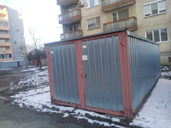 Гараж / Паркомясто в Казанлък - 21 кв.м за 23 €/кв.м - Снимка #1