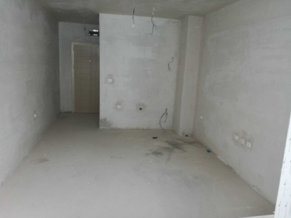 Едностаен апартамент в София, Студентски град - 36 кв.м за 1945 €/кв.м - Снимка #1