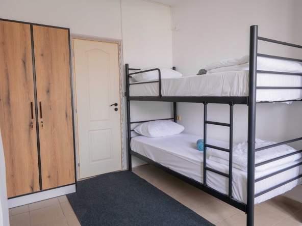 Дава се под наем Едностаен апартамент в София, Враждебна - 20 кв.м за 229.5 € - Снимка #1