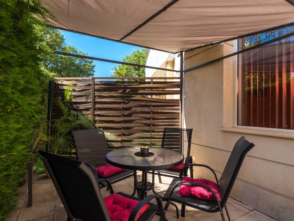 Дава се под наем Двустаен апартамент в к.к. Златни пясъци - 61 кв.м за 357 € - Снимка #1