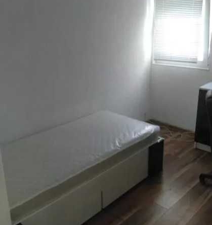 Дава се под наем Тристаен апартамент в Пловдив, Остромила - 90 кв.м за 433.5 € - Снимка #1