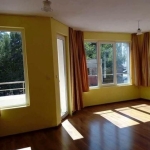 Дава се под наем Двустаен апартамент в Бургас, Изгрев - 70 кв.м за 285.6 € - Снимка #1