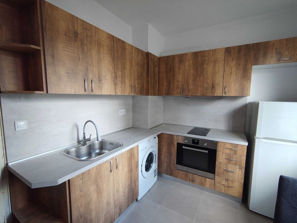 Дава се под наем Двустаен апартамент в Казанлък - 66 кв.м за 248.88 € - Снимка #1