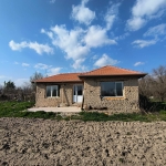 Къща в с. Боздуганово, Област Стара Загора - 64 кв.м за 295 €/кв.м - Снимка #1