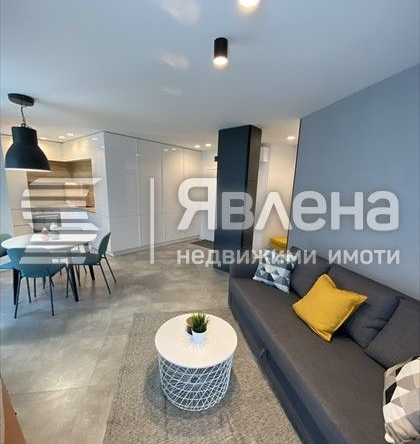 Дава се под наем Двустаен апартамент в Варна, Гръцка махала - 60 кв.м за 917.49 € - Снимка #1