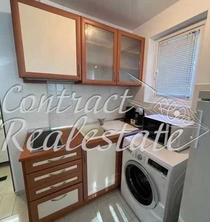 Дава се под наем Едностаен апартамент в Варна, Център - 30 кв.м за 328.95 € - Снимка #1
