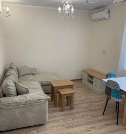 Дава се под наем Двустаен апартамент в Пловдив, Център - 60 кв.м за 500 € - Снимка #1