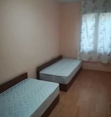 Дава се под наем Тристаен апартамент в Бургас, Възраждане - 85 кв.м за 225 € - Снимка #1