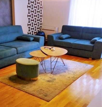 Дава се под наем Двустаен апартамент в Пловдив, Център - 44 кв.м за 137.7 € - Снимка #1