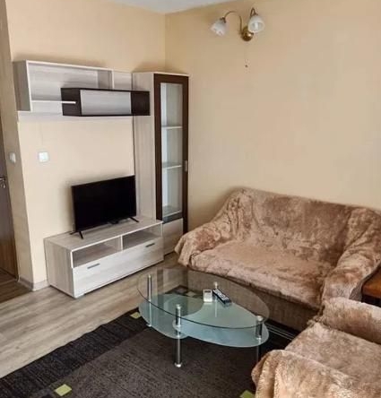 Дава се под наем Двустаен апартамент в Пловдив, Каменица 2 - 58 кв.м за 408 € - Снимка #1