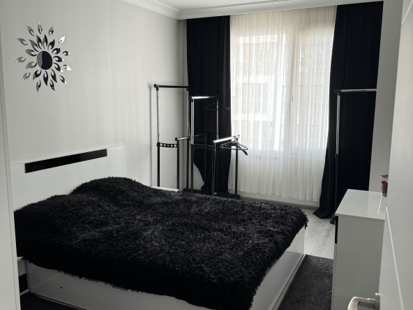 Дава се под наем Двустаен апартамент в Кърджали, Център - 85 кв.м за 331.5 € - Снимка #1