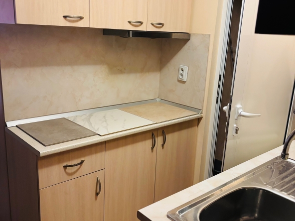 Дава се под наем Едностаен апартамент в Пловдив, Централна гара - 25 кв.м за 204 € - Снимка #1