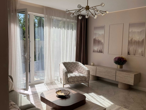 Дава се под наем Двустаен апартамент в София, Зона Б-5 - 88 кв.м за 280000 € - Снимка #1