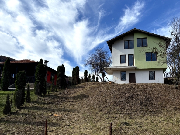 Къща в София, Драгалевци - 180 кв.м за 445 €/кв.м - Снимка #1