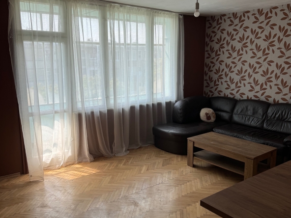 Дава се под наем Четиристаен апартамент в Стара Загора, Център - 78 кв.м за 295.8 € - Снимка #1