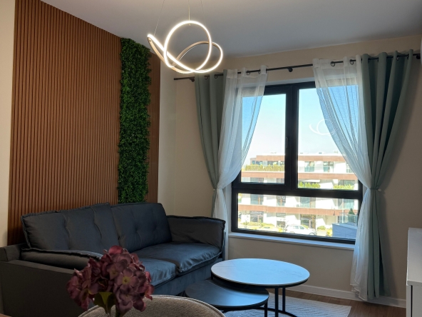 Дава се под наем Двустаен апартамент в София, Витоша - 60 кв.м за 750 € - Снимка #1