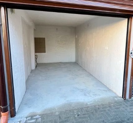 Дава се под наем Гараж / Паркомясто в Варна, Левски - 18 кв.м за 56.1 € - Снимка #1