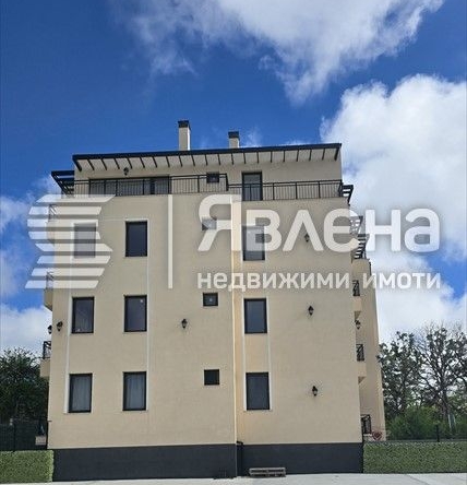Едностаен апартамент в Варна, Изгрев - 36 кв.м за 2028 €/кв.м - Снимка #1