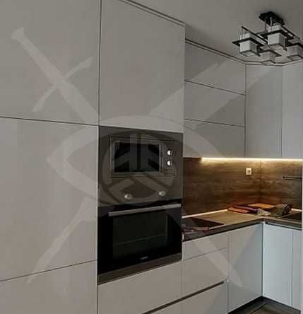 Дава се под наем Двустаен апартамент в Варна, Бриз - 76 кв.м за 1146.99 € - Снимка #1