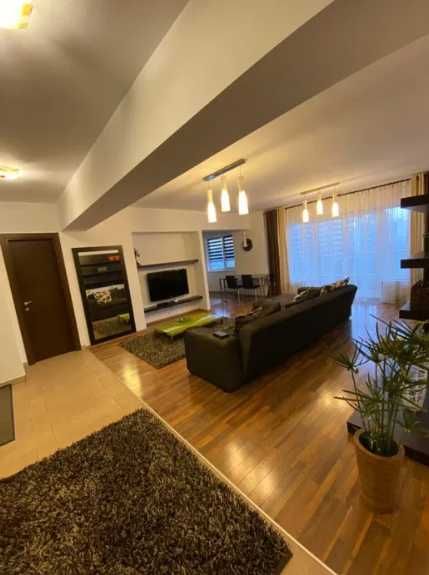 Дава се под наем  в Бургас, Славейков - 20 кв.м за 91.8 € - Снимка #1