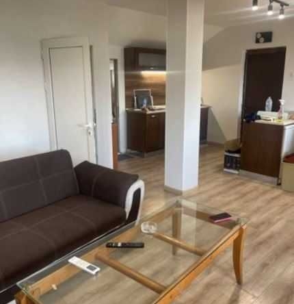 Дава се под наем Двустаен апартамент в София, Център - 65 кв.м за 578.34 € - Снимка #1