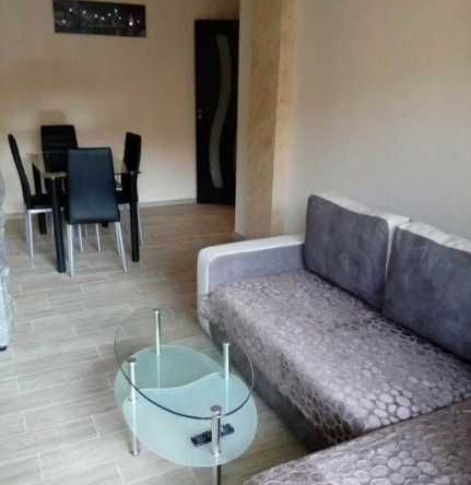 Тристаен апартамент в Пловдив, Център - 70 кв.м за 1130 €/кв.м - Снимка #1