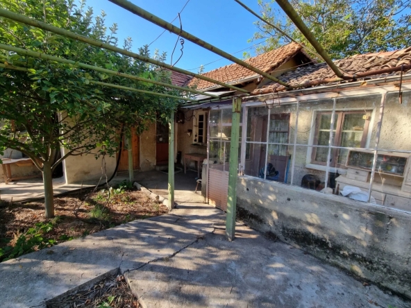Къща в с. Горски долен Тръмбеш, Област Велико Търново - 90 кв.м за 182 €/кв.м - Снимка #1