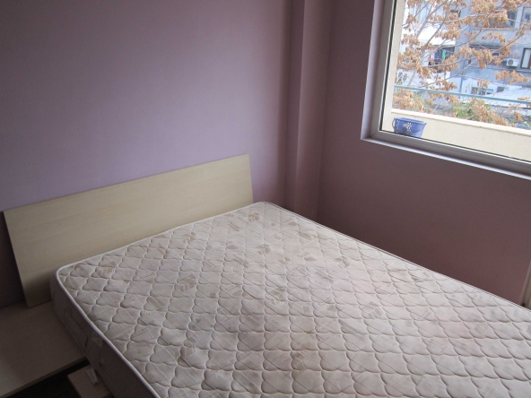 Дава се под наем Тристаен апартамент в Бургас, Възраждане - 90 кв.м за 175 € - Снимка #1