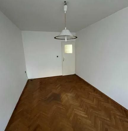 Дава се под наем Офис в Бургас, Център - 97 кв.м за 510 € - Снимка #1