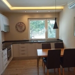 Дава се под наем Тристаен апартамент в Пловдив, Център - 95 кв.м за 600 € - Снимка #1