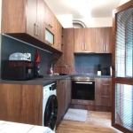 Дава се под наем Тристаен апартамент в Варна, Червен площад - 82 кв.м за 612 € - Снимка #1