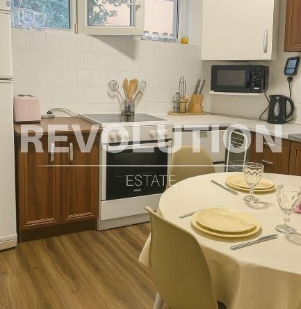 Дава се под наем Едностаен апартамент в Варна, Окръжна болница - 40 кв.м за 350 € - Снимка #1