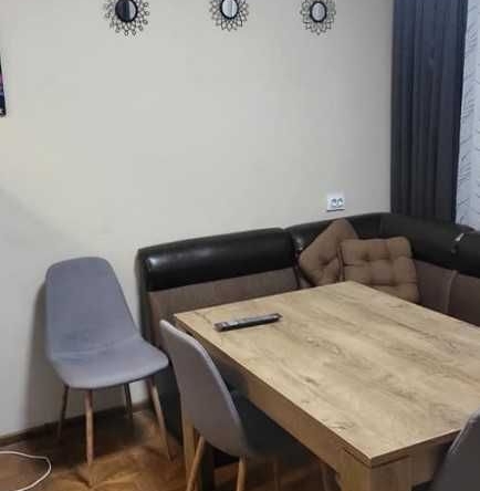 Дава се под наем Тристаен апартамент в Пловдив, Център - 78 кв.м за 239.7 € - Снимка #1