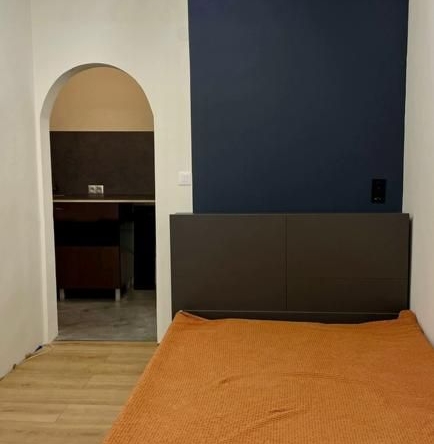 Дава се под наем Едностаен апартамент в София, Център - 30 кв.м за 590 € - Снимка #1